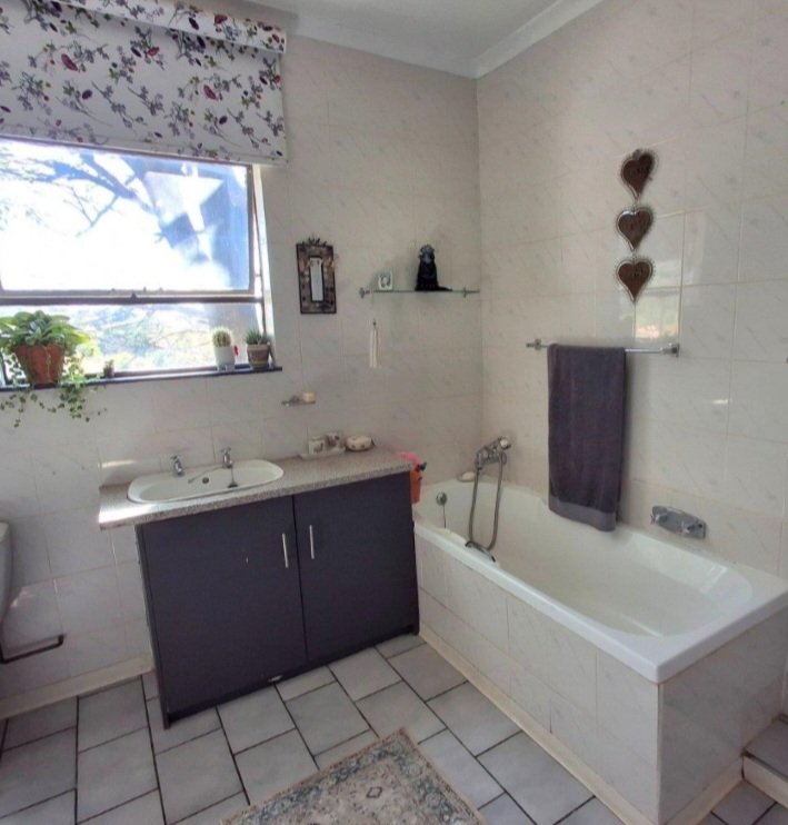 3 Bedroom Property for Sale in Baysvalley Free State